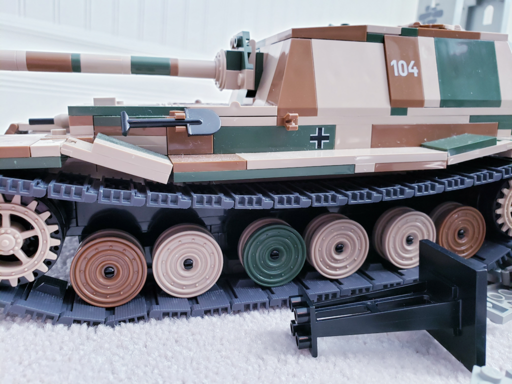 Cobi Elefant Tank Review - Shark Munch